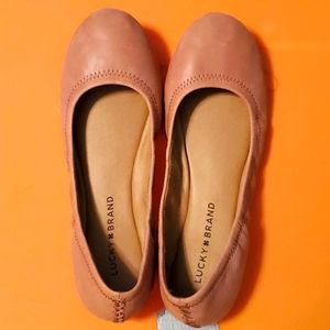 Lucky brand cream flats